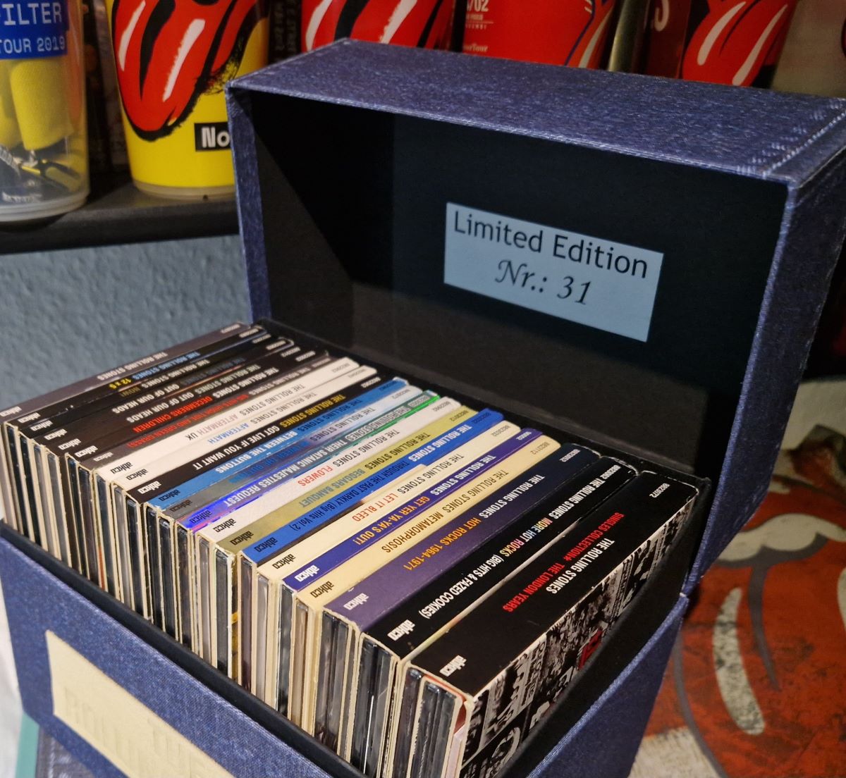 154f84396-jeans-box.jpg